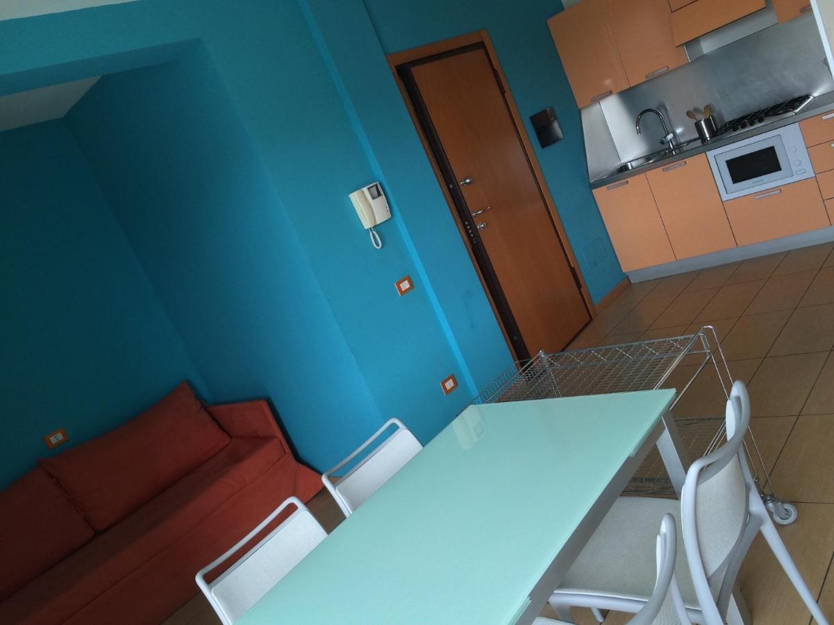 Residenza Villa Flores เบลลาเรีย-อีเจอา มารีนา ภายนอก รูปภาพ