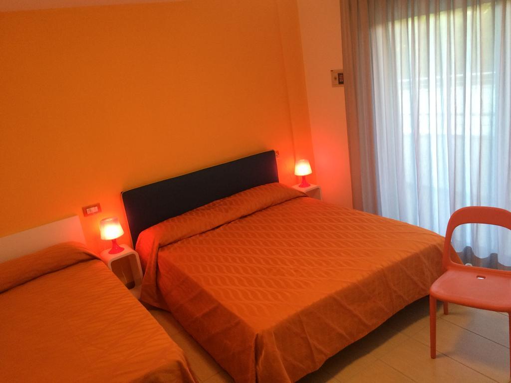 Residenza Villa Flores เบลลาเรีย-อีเจอา มารีนา ภายนอก รูปภาพ